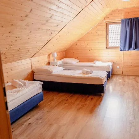 Zeglarska Przystan Сasa de vacaciones *