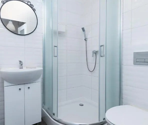 Zeglarska Przystan بيت للعطل